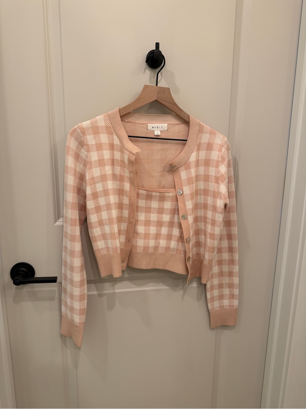 Pink and White Cropped Cardigan Set - Picture 2 of 9